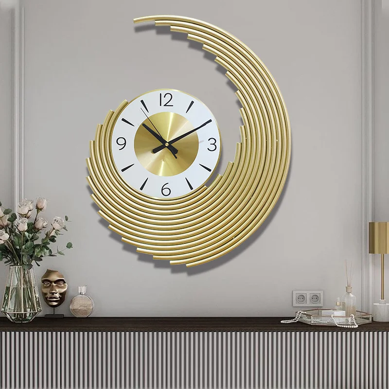 Light Luxury Metal Wall Clock  - Luxury Watch Europe recensione e prezzo