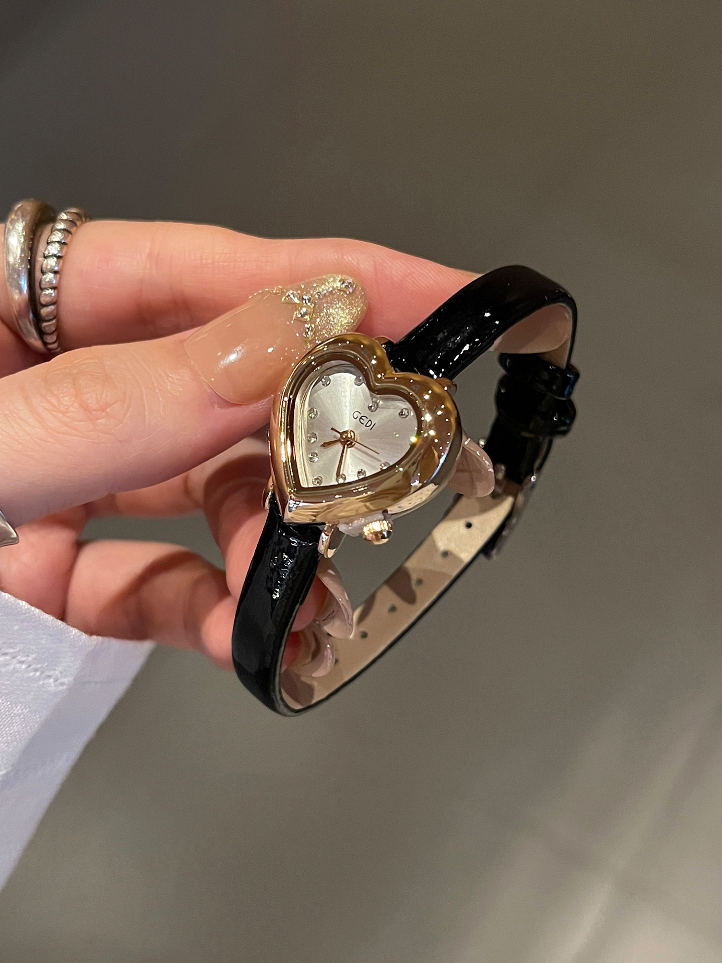 Light Luxury Compact Watch for - Luxury Watch With Leather Strap recensione e prezzo