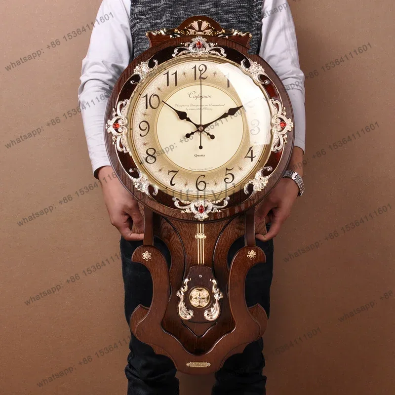 Wood Vintage Wall Clocks Silen - Luxury Watch Europe recensione e prezzo