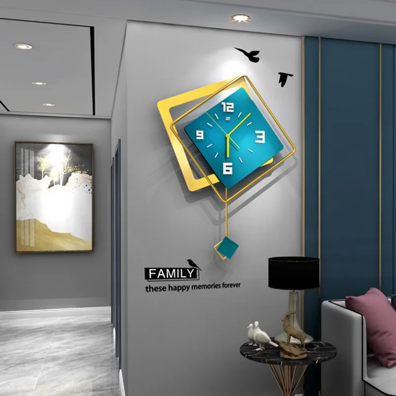 Swing Wall Clock Light Luxury  - Luxury Watch Europe recensione e prezzo
