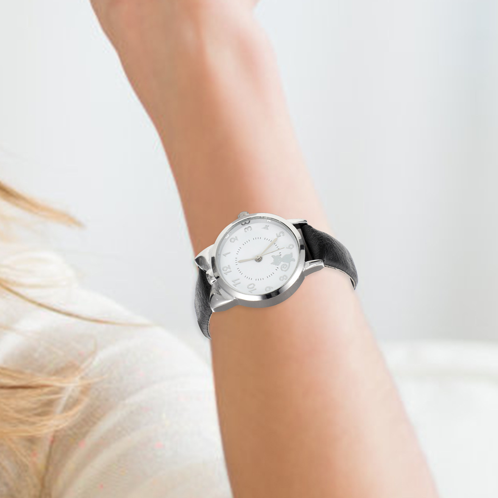 Adorable Kitten Pattern Female - Luxury Watch Face recensione e prezzo