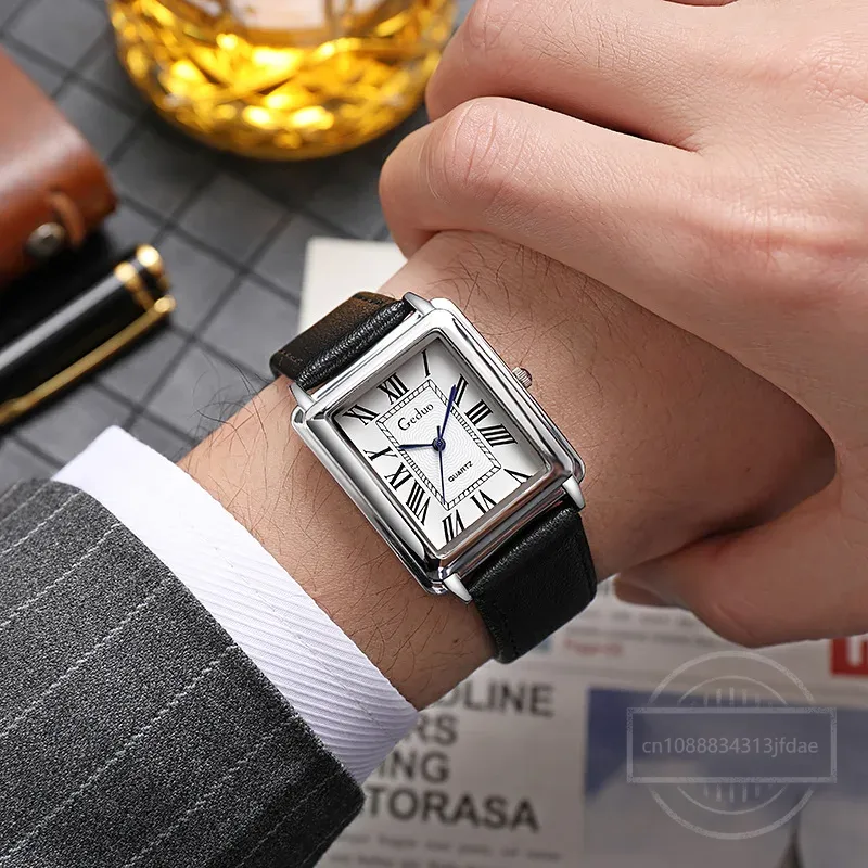New Fashion Designer Rectangle - Luxury Watch With Leather Strap recensione e prezzo