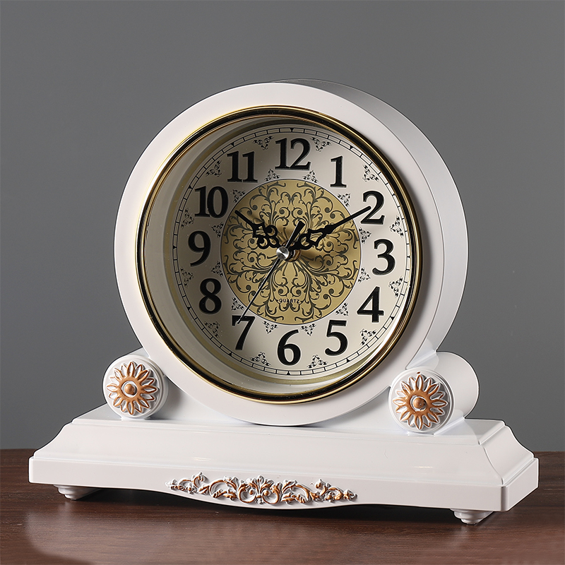 Desktop Table Clock Retro Sile - Luxury Watch Europe recensione e prezzo