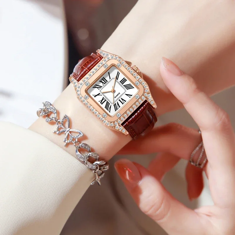 Square Dial Women's Watch Quar - Luxury Watch With Leather Strap recensione e prezzo
